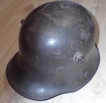 ww1 German steel helmet with liner. Click for more information...
