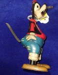 an1020 1950s Japanese wind up tin toy Goofy. Click for more information...