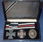 cased ww1 German medal grouping. Click for more information...