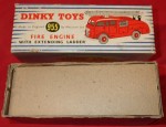 Dinky toys no 955 fire engine with extending ladder. Click for more information...