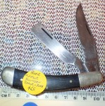 Bear hunter Solingen pocket knife with razor style blade. Click for more information...